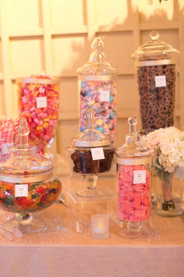 glamorous-peach-rose-wedding