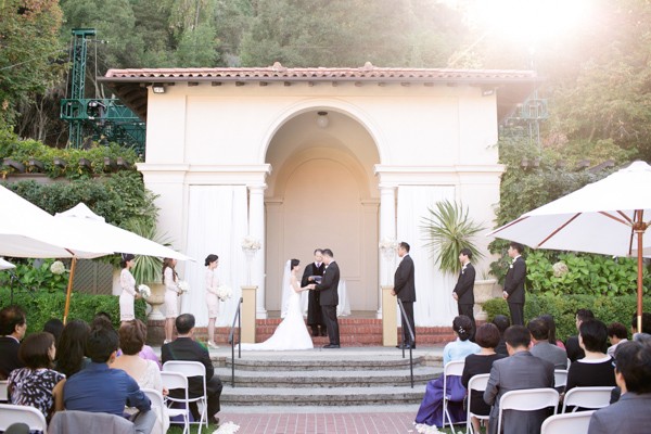 glamorous-peach-rose-wedding