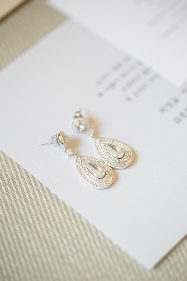 glamorous-peach-rose-wedding