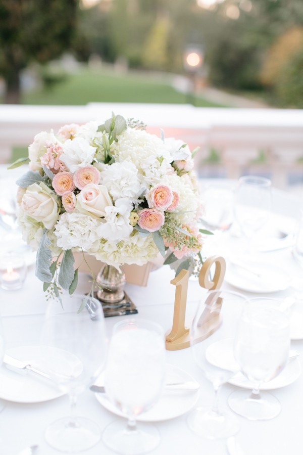 glamorous-peach-rose-wedding