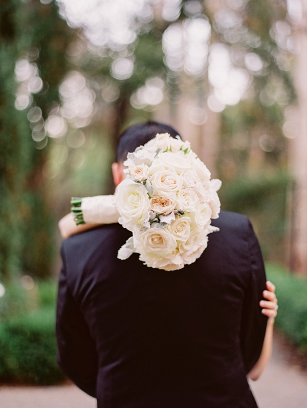glamorous-peach-rose-wedding