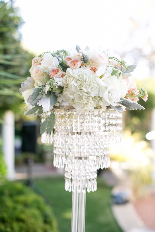 glamorous-peach-rose-wedding