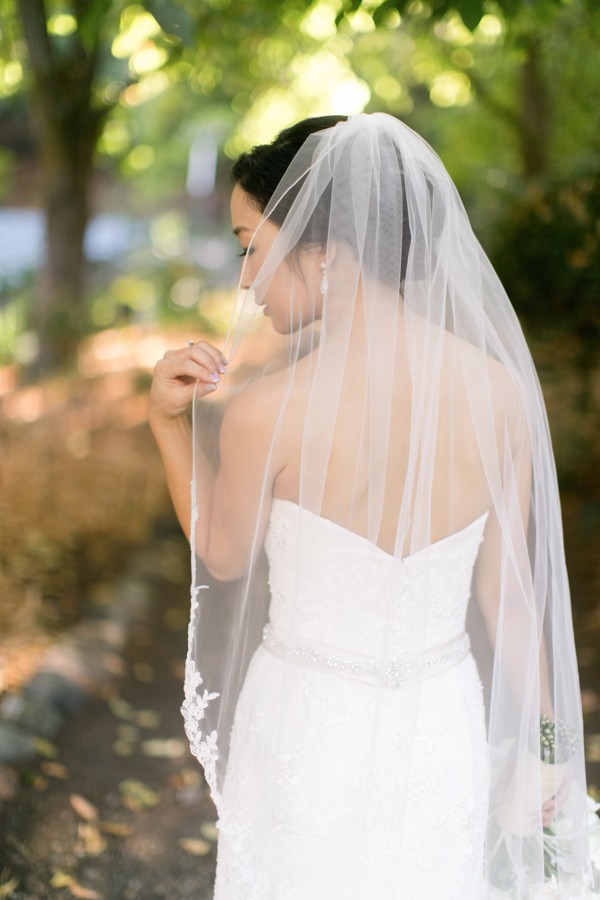 glamorous-peach-rose-wedding