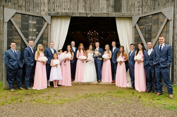 glitter-and-glam-barn-wedding