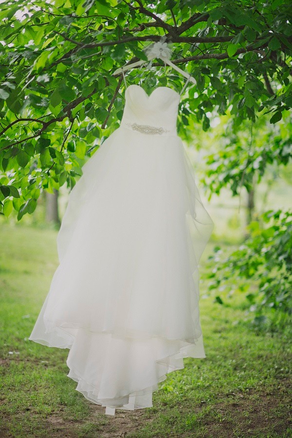 glitter-and-glam-barn-wedding