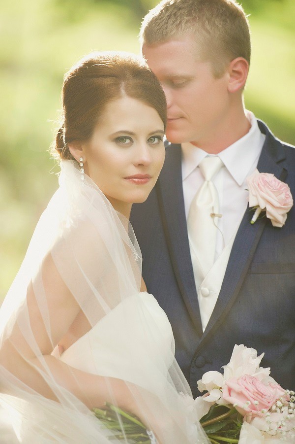 glitter-and-glam-barn-wedding