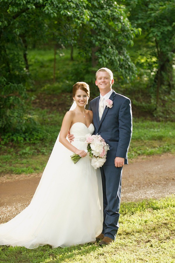 glitter-and-glam-barn-wedding