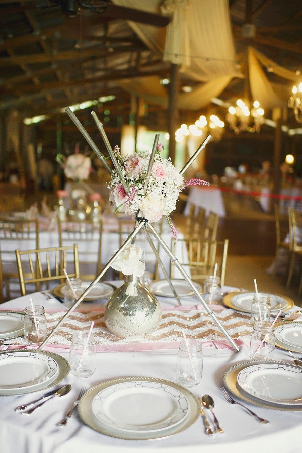 glitter-and-glam-barn-wedding
