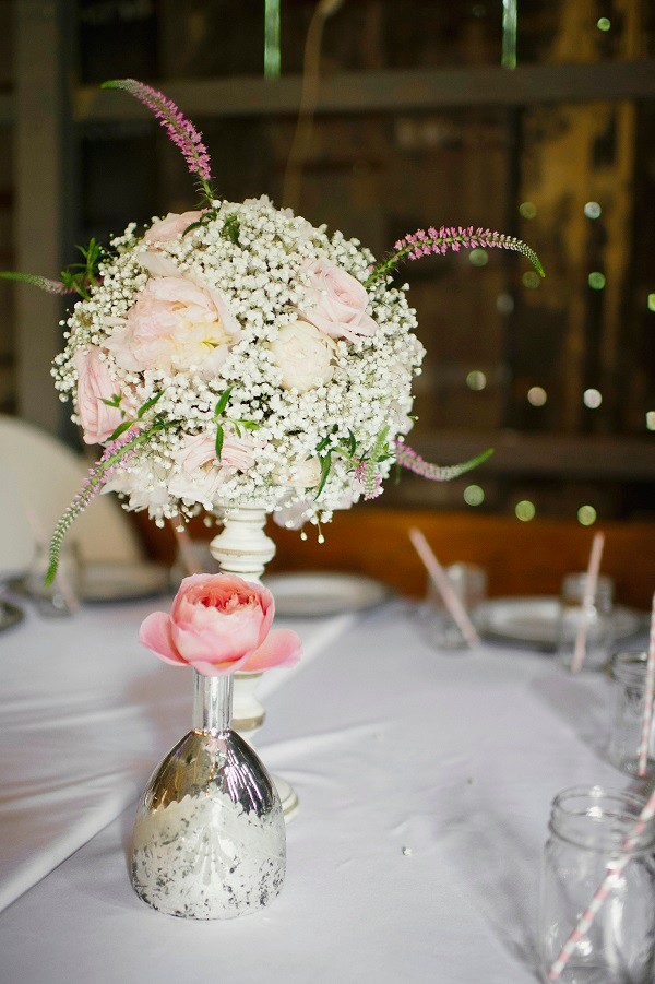 glitter-and-glam-barn-wedding