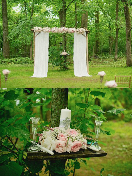 rose decorated wedding ceremony @weddingchicks
