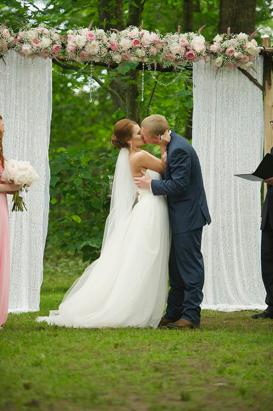 a kiss to seal the deal @weddingchicks