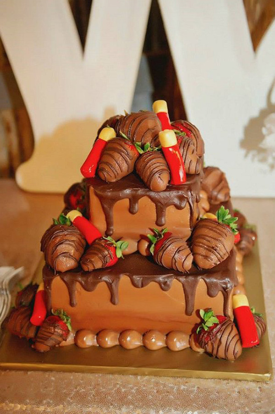 chocolate strawberry grooms cake @weddingchicks