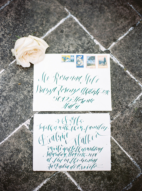 caligraphy invitations by Mon Voir @weddingchicks