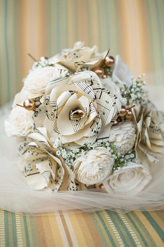 music paper flower bouquet @weddingchicks