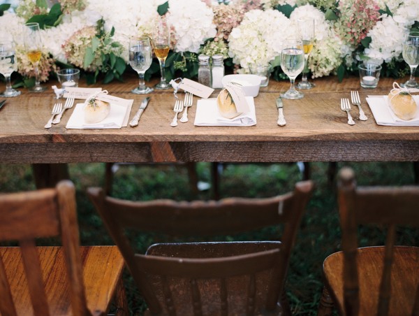 naturalistic-puppy-love-wedding