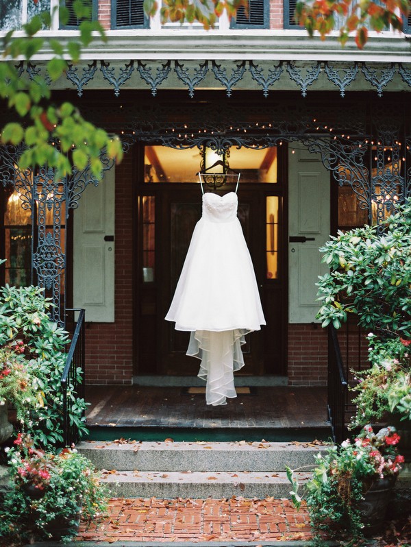 naturalistic-puppy-love-wedding
