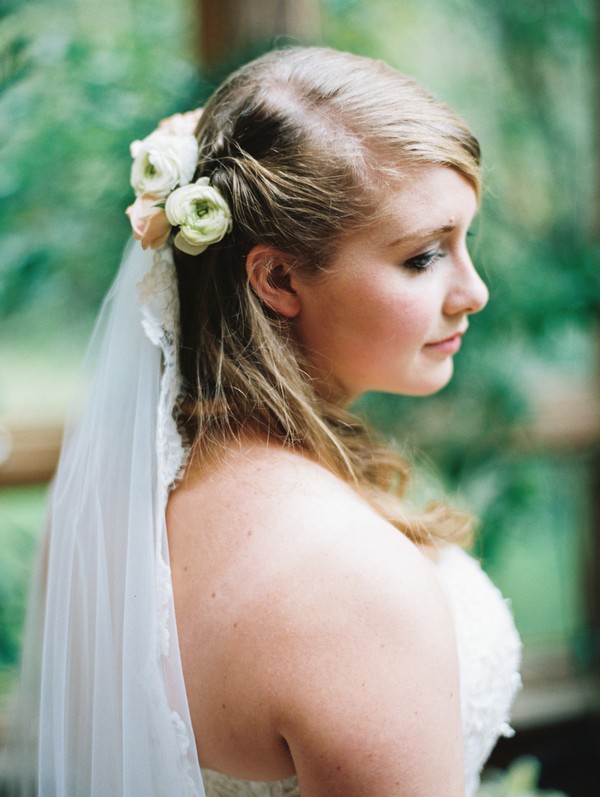 naturalistic-puppy-love-wedding