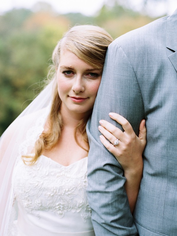 naturalistic-puppy-love-wedding