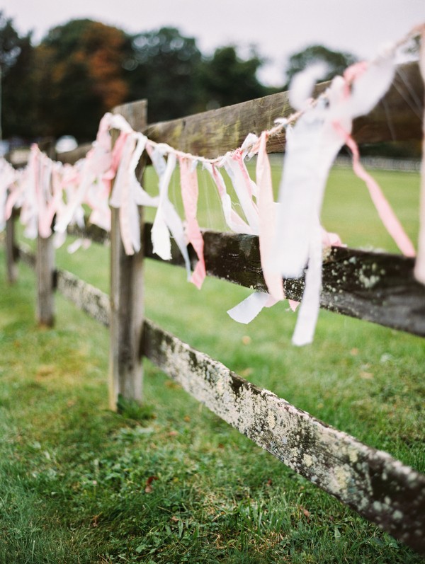 naturalistic-puppy-love-wedding