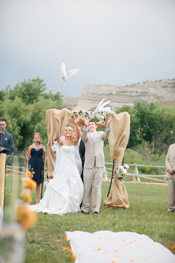 nebraska-navy-and-orange-wedding