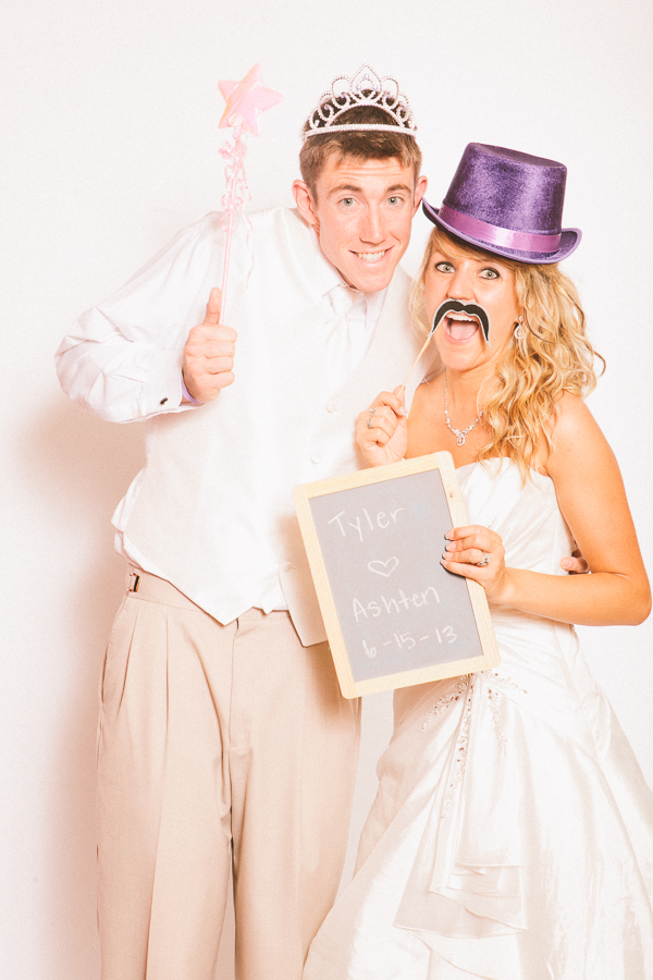 nebraska-navy-and-orange-wedding