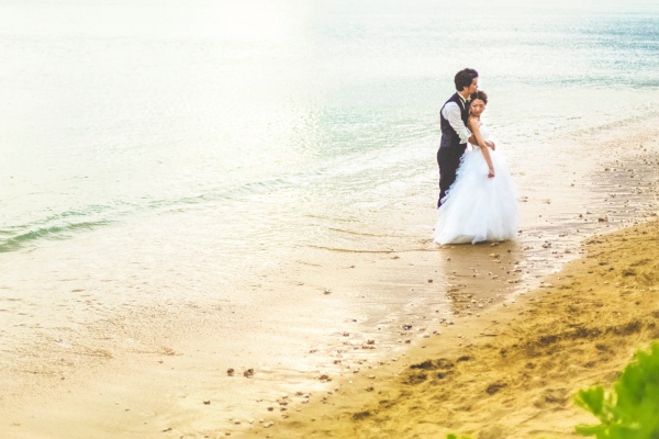 pink-glam-wedding-in-hawaii