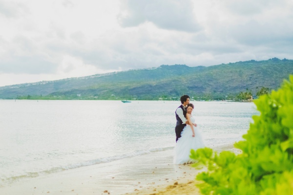 pink-glam-wedding-in-hawaii