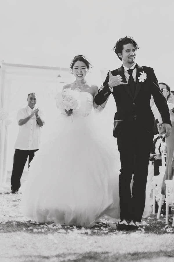 pink-glam-wedding-in-hawaii