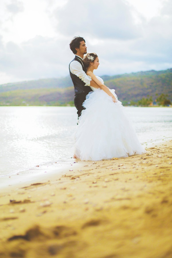 pink-glam-wedding-in-hawaii