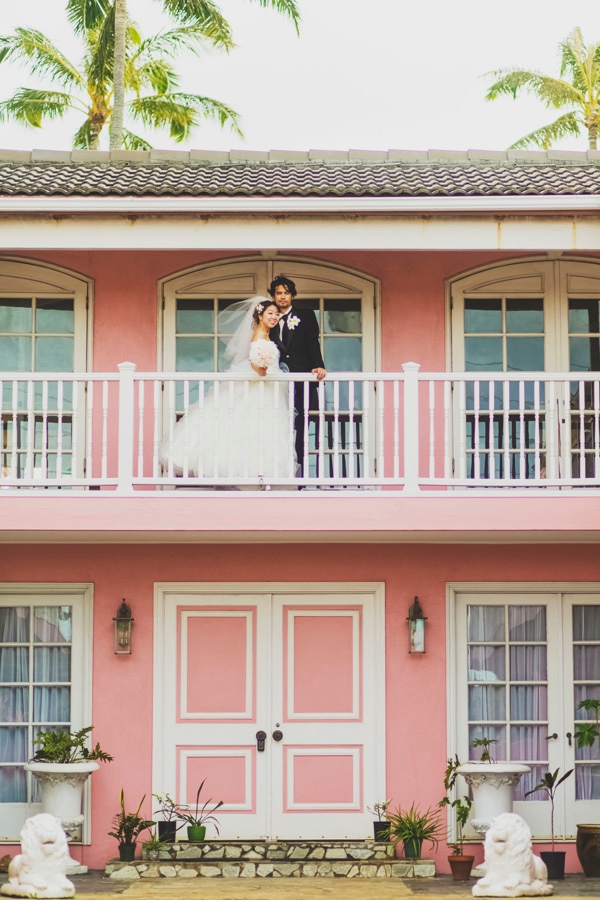 pink-glam-wedding-in-hawaii