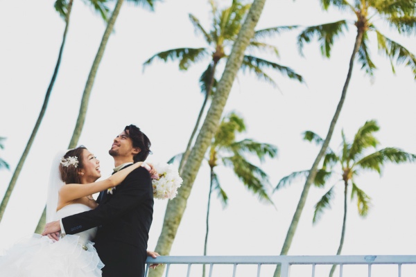pink-glam-wedding-in-hawaii
