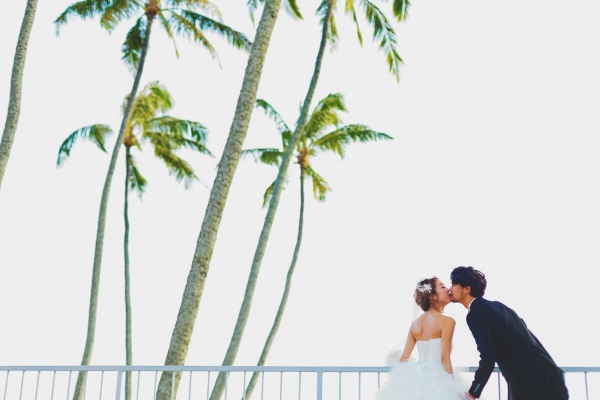 pink-glam-wedding-in-hawaii