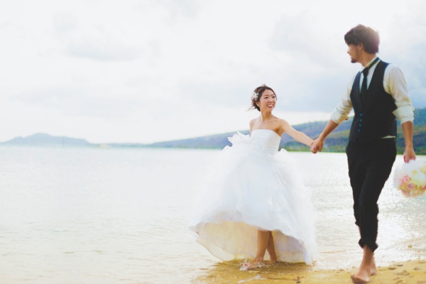 pink-glam-wedding-in-hawaii