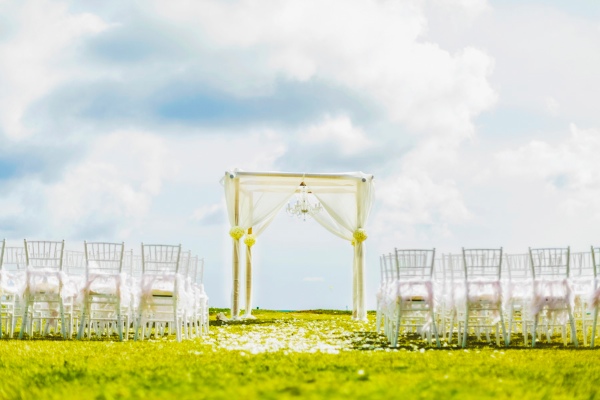 pink-glam-wedding-in-hawaii