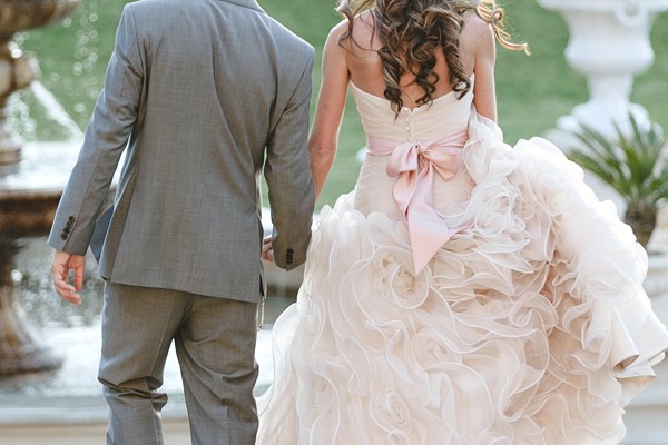 pink-vintage-glam-wedding