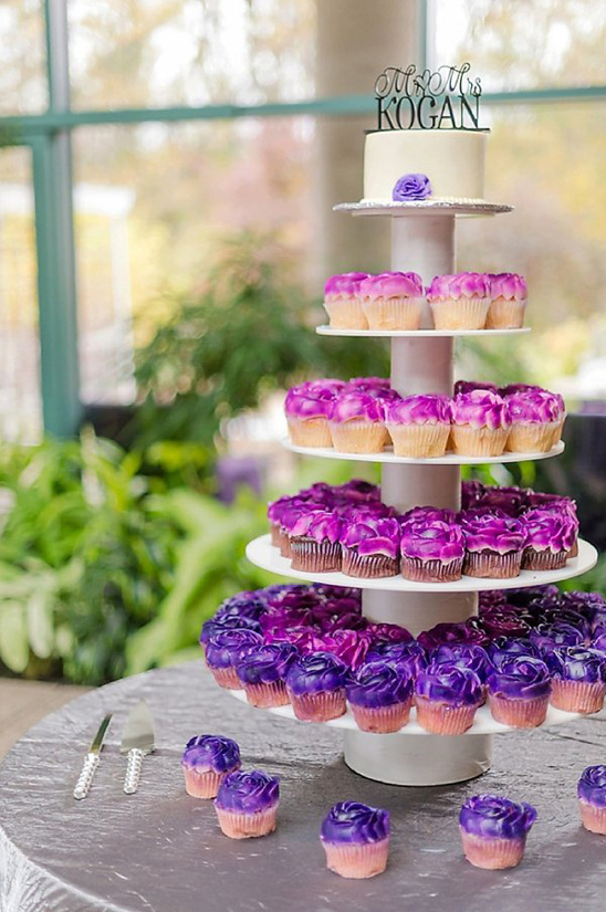 ombre cupcake tower and mini cake topper @weddingchicks