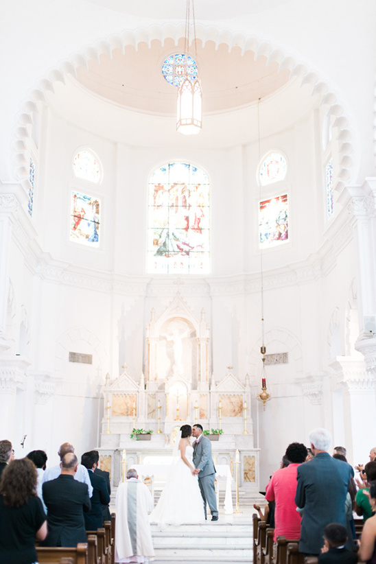 beautiful white chapel ceremony @weddingchicks