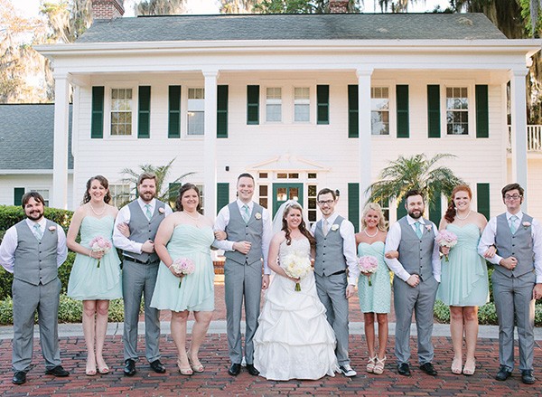 romantic-vintage-themed-wedding