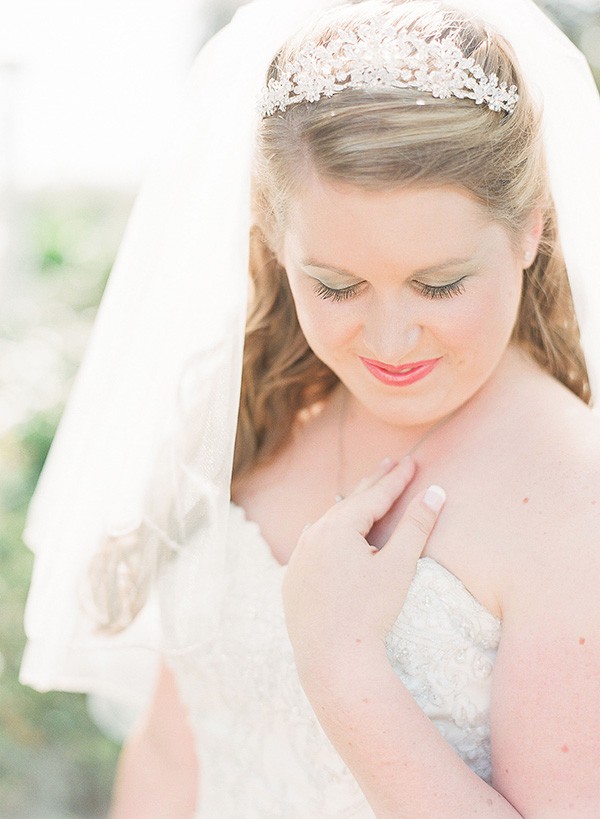 romantic-vintage-themed-wedding