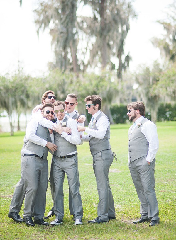 romantic-vintage-themed-wedding