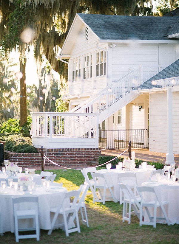 romantic-vintage-themed-wedding
