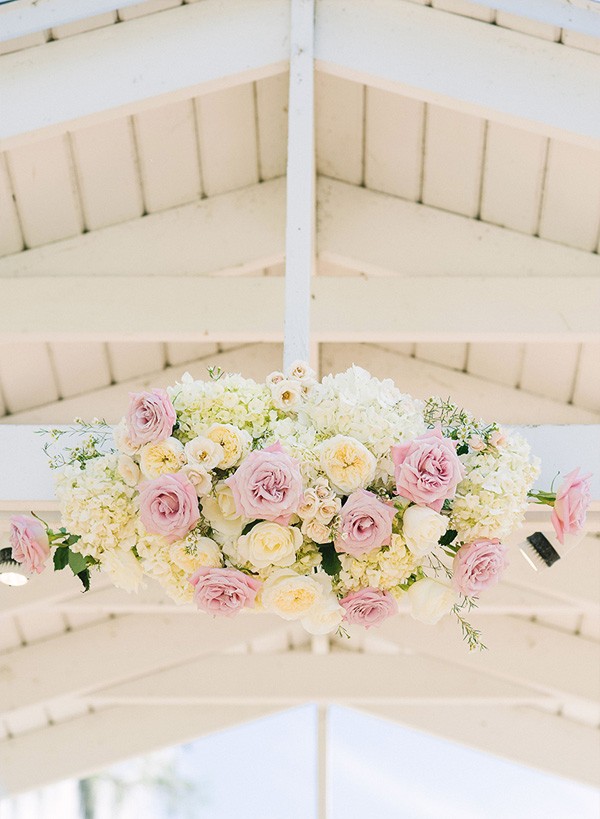 romantic-vintage-themed-wedding