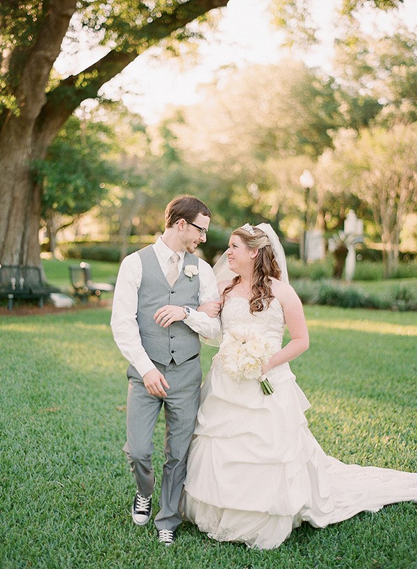 romantic-vintage-themed-wedding