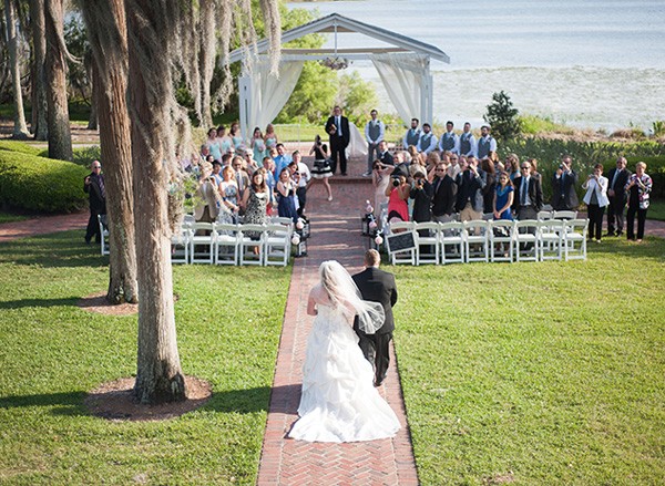 romantic-vintage-themed-wedding