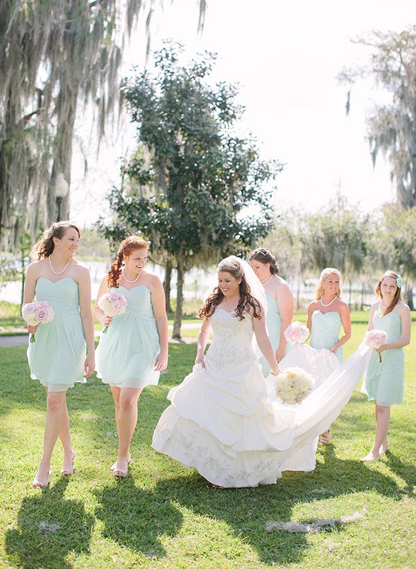 romantic-vintage-themed-wedding
