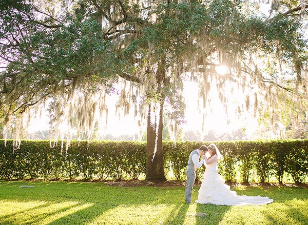 romantic-vintage-themed-wedding