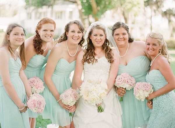 romantic-vintage-themed-wedding