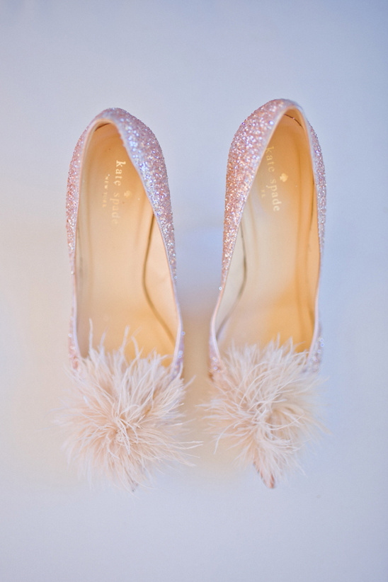 sparkly Kate Spade wedding shoes @weddingchicks