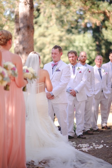 ruffles-and-roses-wedding