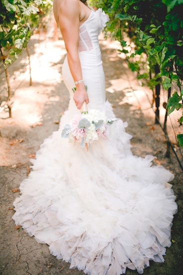 ruffles-and-roses-wedding